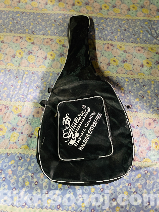 Signature guitar fully fresh condition like new